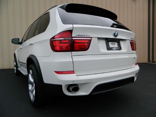BMW X5 2012 photo 1