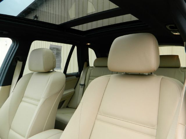 BMW X5 2012 photo 2