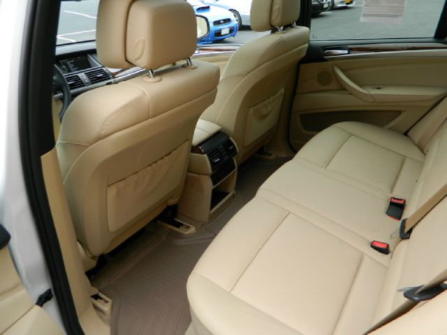BMW X5 2012 photo 9