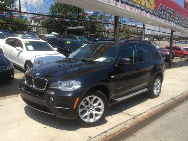 BMW X5 2012 photo 1