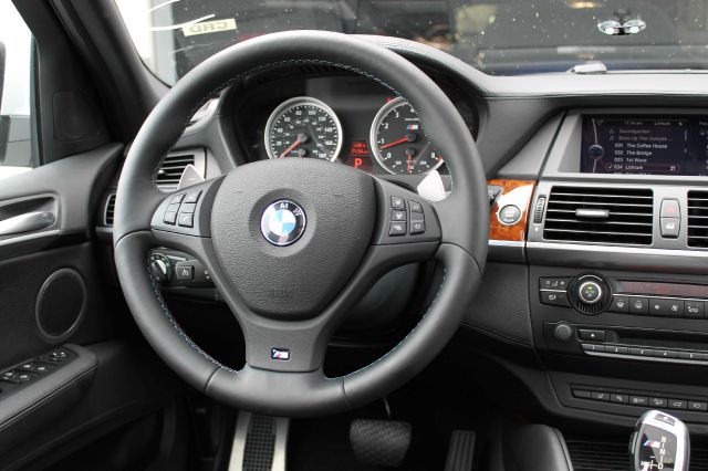 BMW X5 2013 photo 16