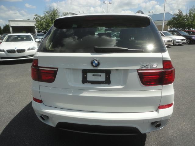 BMW X5 2013 photo 2