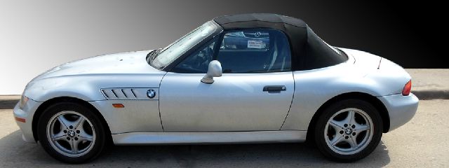 BMW Z3 SE Front-wheel Drive Convertible
