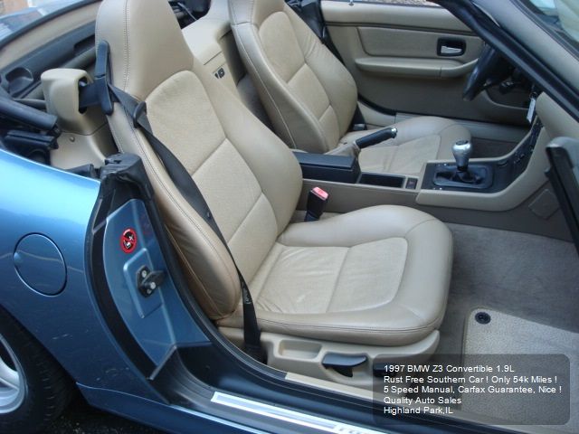 BMW Z3 SE Front-wheel Drive Convertible