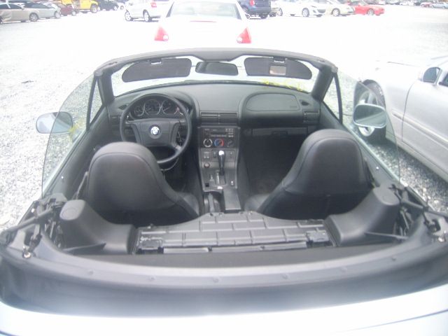 BMW Z3 SE Front-wheel Drive Convertible