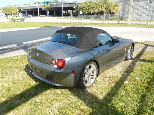 BMW Z4 2003 photo 2