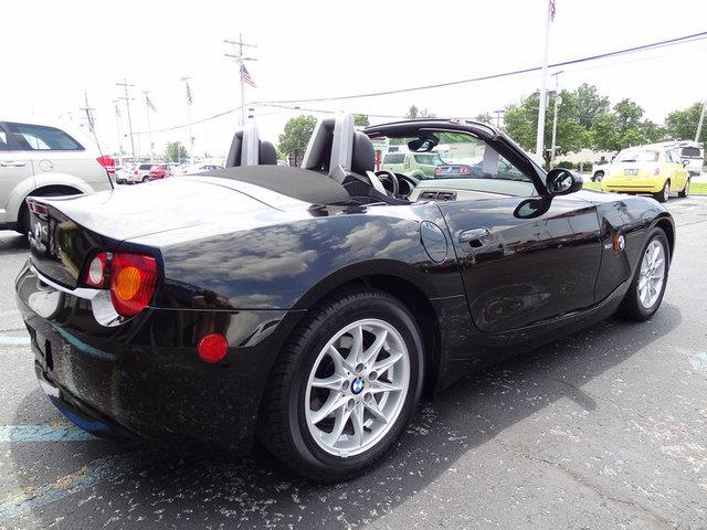 BMW Z4 2004 photo 4