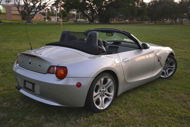 BMW Z4 2004 photo 1