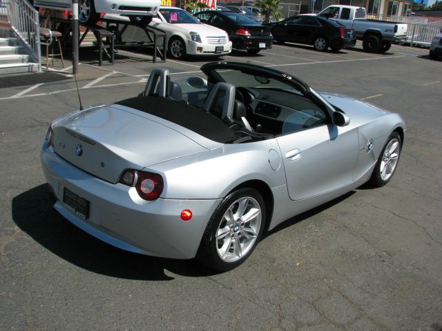 BMW Z4 2005 photo 2