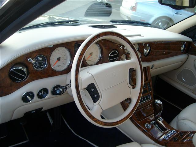 Bentley ARNAGE 2002 photo 4