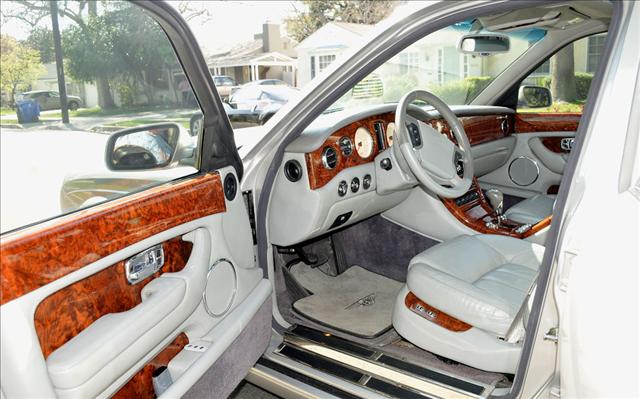 Bentley ARNAGE 2003 photo 4