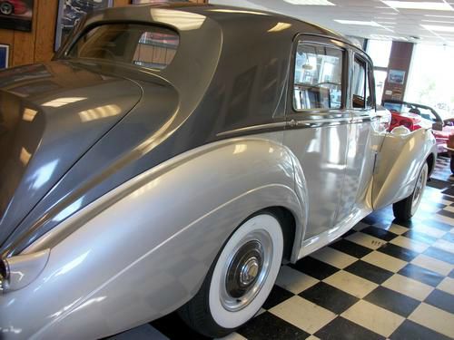 Bentley ARNAGE 1955 photo 1