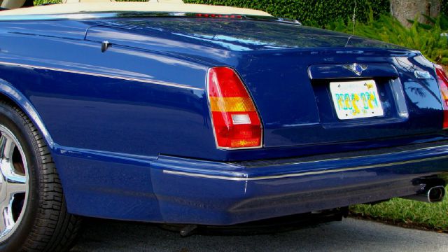 Bentley Azure 1996 photo 2