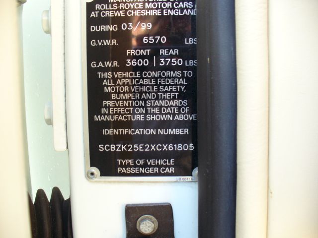 Bentley Azure 1999 photo 18