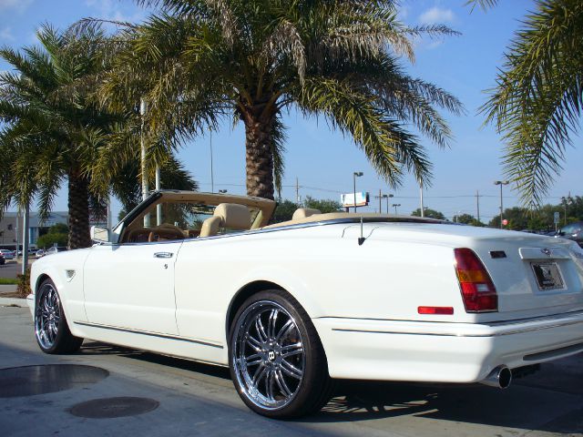 Bentley Azure 1999 photo 21