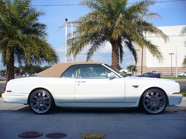 Bentley Azure 1999 photo 25