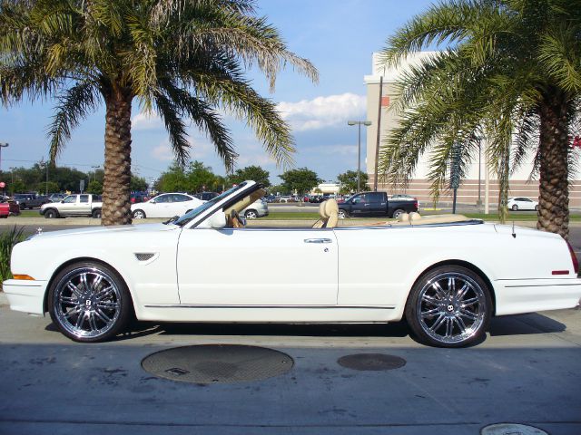 Bentley Azure 1999 photo 26