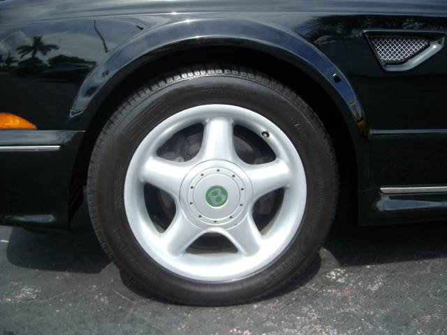 Bentley Continental 2000 photo 1