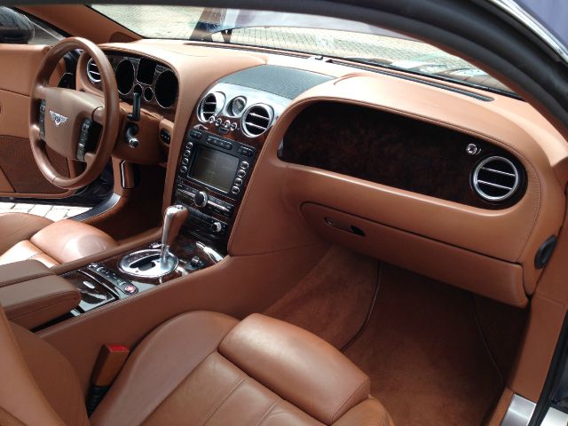 Bentley Continental 2005 photo 34