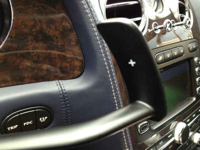 Bentley Continental 2010 photo 11