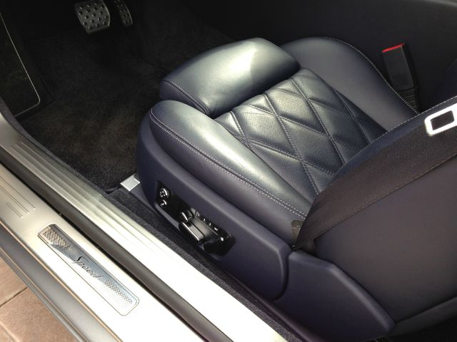 Bentley Continental 2010 photo 13