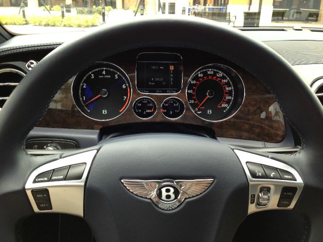 Bentley Continental 2010 photo 38