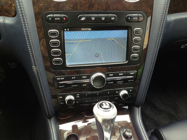 Bentley Continental 2010 photo 42