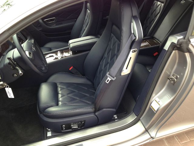 Bentley Continental 2010 photo 48
