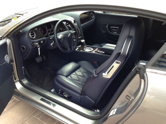 Bentley Continental 2010 photo 54