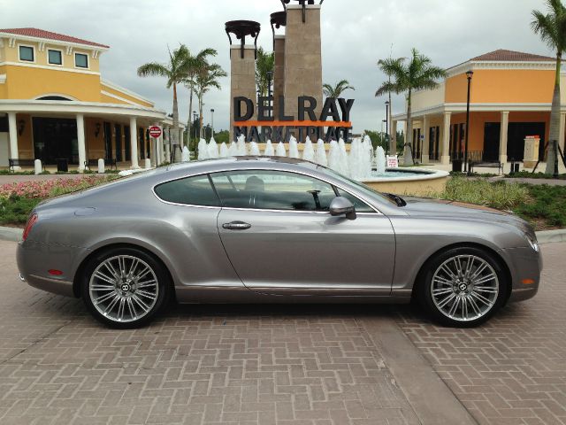 Bentley Continental 2010 photo 8