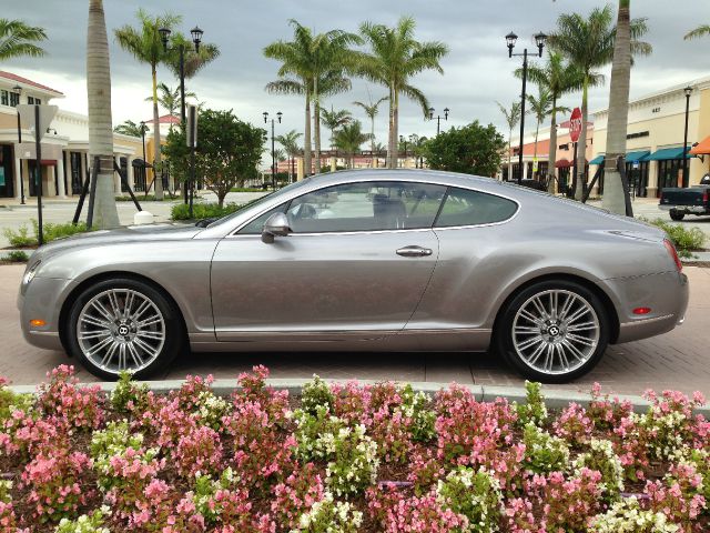 Bentley Continental 2010 photo 82