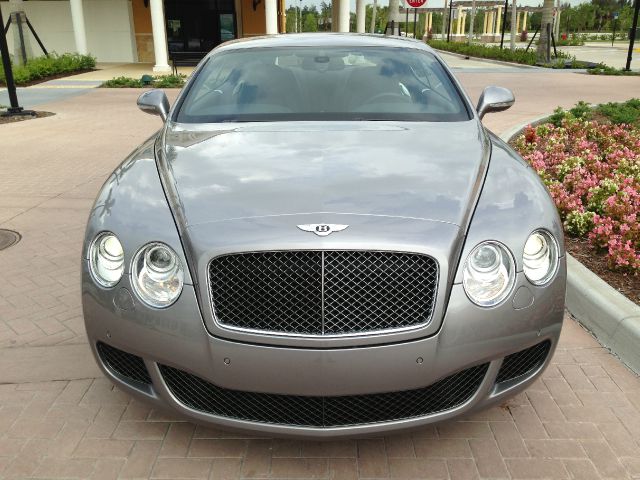 Bentley Continental 2010 photo 86