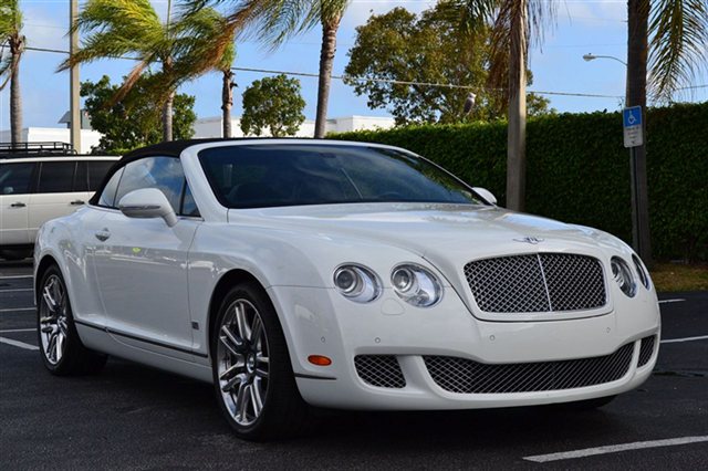 Bentley Continental GTC 2011 photo 1