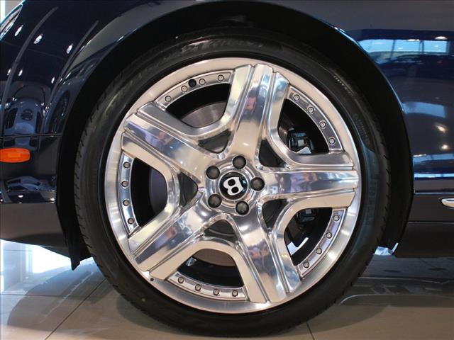 Bentley Continental GTC 2013 photo 1