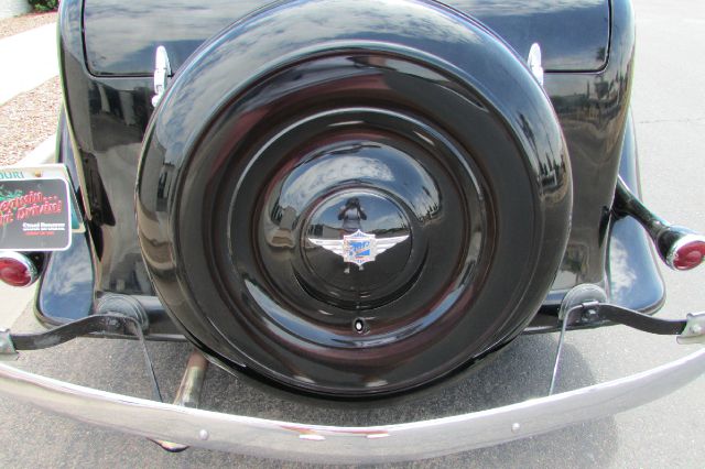 Buick 41 Special 1935 photo 4