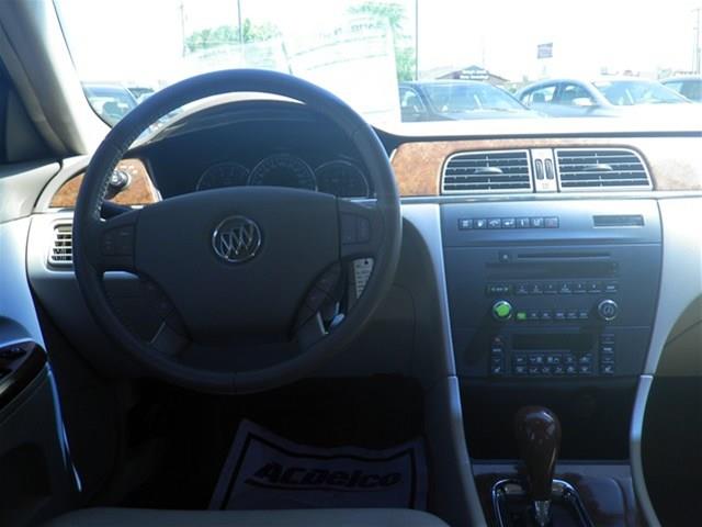 Buick Allure 2006 photo 2