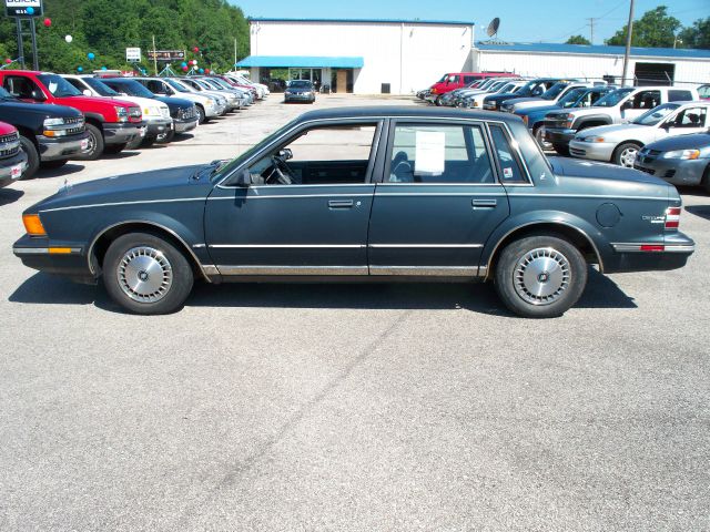 Buick Century 1987 photo 1