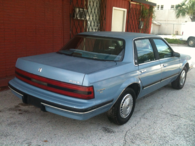 Buick Century 1990 photo 4