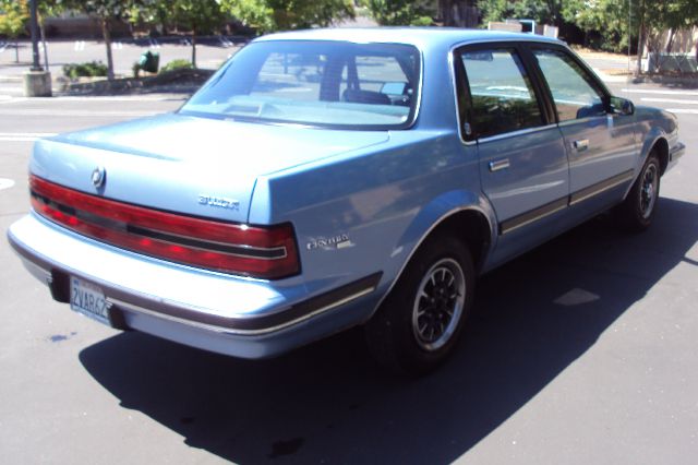 Buick Century 1991 photo 4