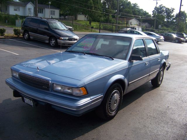 Buick Century 1993 photo 3
