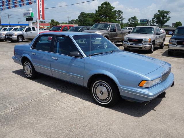 Buick Century 1993 photo 2