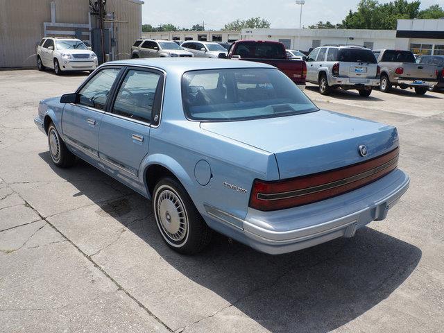 Buick Century 1993 photo 3
