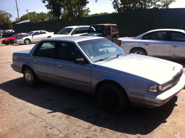 Buick Century 1994 photo 1