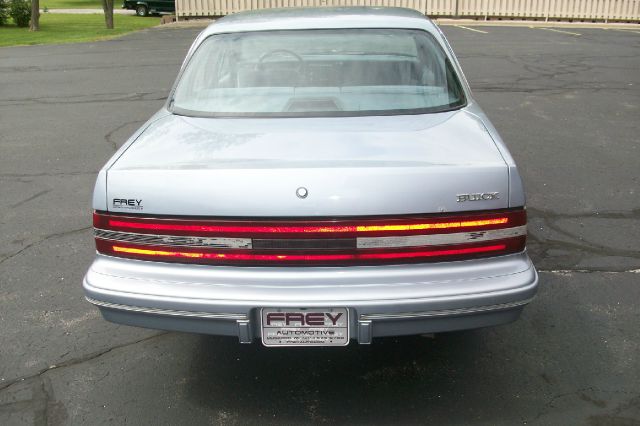 Buick Century 1994 photo 20