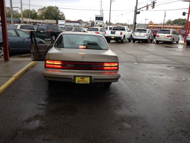Buick Century 1996 photo 2