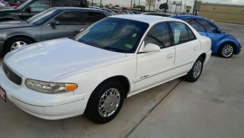 Buick Century 2000 photo 1