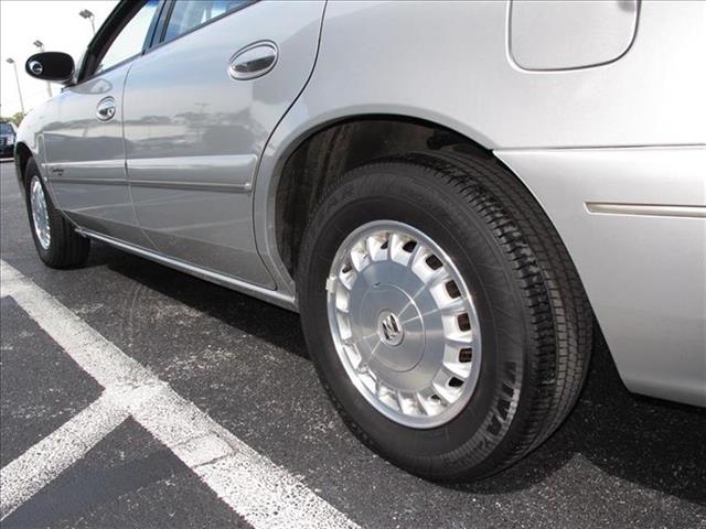 Buick Century 2000 photo 2