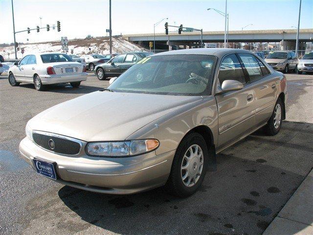 Buick Century 2001 photo 2