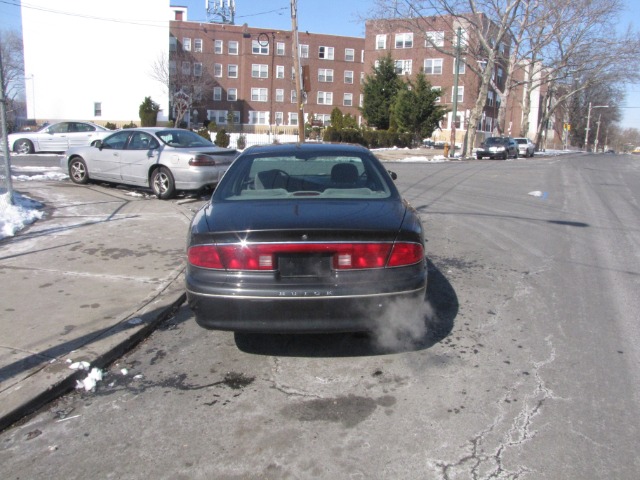Buick Century 2001 photo 2