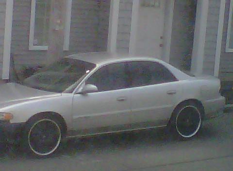 Buick Century 2001 photo 2